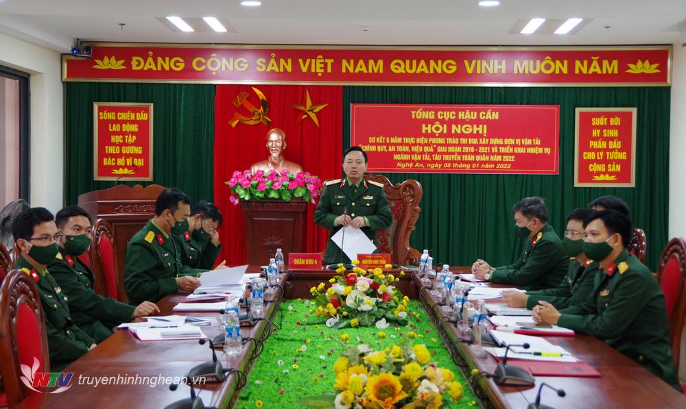 Thiếu tướng Nguyễn Anh Tuấn - Phó Tư lệnh Quân khu 4, phát biểu tai Hội nghị Sơ kết phong trào thi đua ngành vận tải Quân sự giai đoạn 2016 -2021.