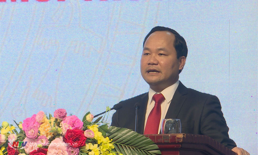Giám đốc Sở Tài nguyên và Môi trường Hoàng Quốc Việt phát biểu tại hội nghị.