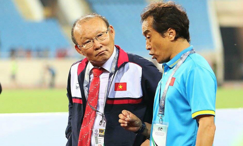 HLV Park muốn để trợ lý Lee dẫn dắt một đội tuyển Việt Nam