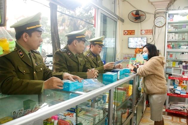 Nghệ An: Xử phạt 8 cơ sở kinh doanh tăng giá khẩu trang