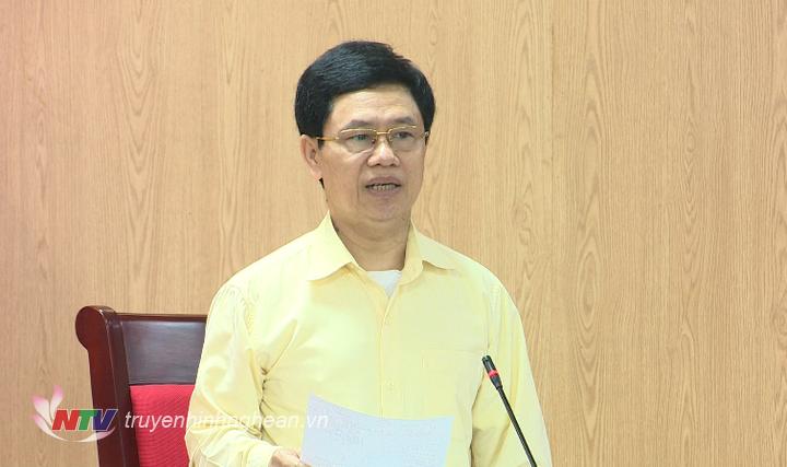Chủ tịch HĐND tỉnh Nguyễn Xuân Sơn phát biểu kết luận nội dung làm việc.
