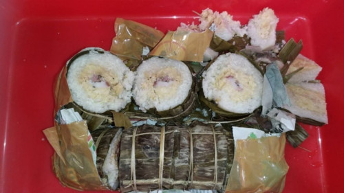 Ngày 27/2, một phụ nữ Việt đi Đài Loan thăm họ hàng mang bánh Tét làm quà đã bị từ chối nhập cảnh vì không nộp phạt 200.000 Đài tệ (hơn 150 triệu đồng).