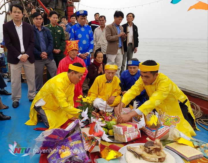 Xã Diễn Ngọc đã tổ chức lễ hội cầu ngư đầu năm theo phong tục truyền thống.