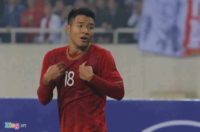 Vượt qua chỉ trích, Đức Chinh tỏa sáng với bàn thắng mở màn cho trận thắng tưng bừng của U23 Việt Nam