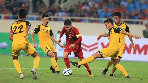 Với sự hưng phấn, Quang Hải (giữa) và các đồng đội sẽ đánh bại đối thủ khó chịu U23 Indonesia	