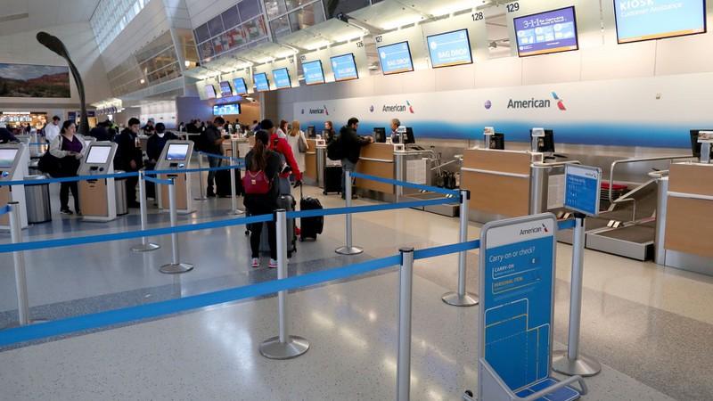Cập nhật thông tin đoàn 40 người Việt bị kẹt tại sân bay Dallas (Mỹ)