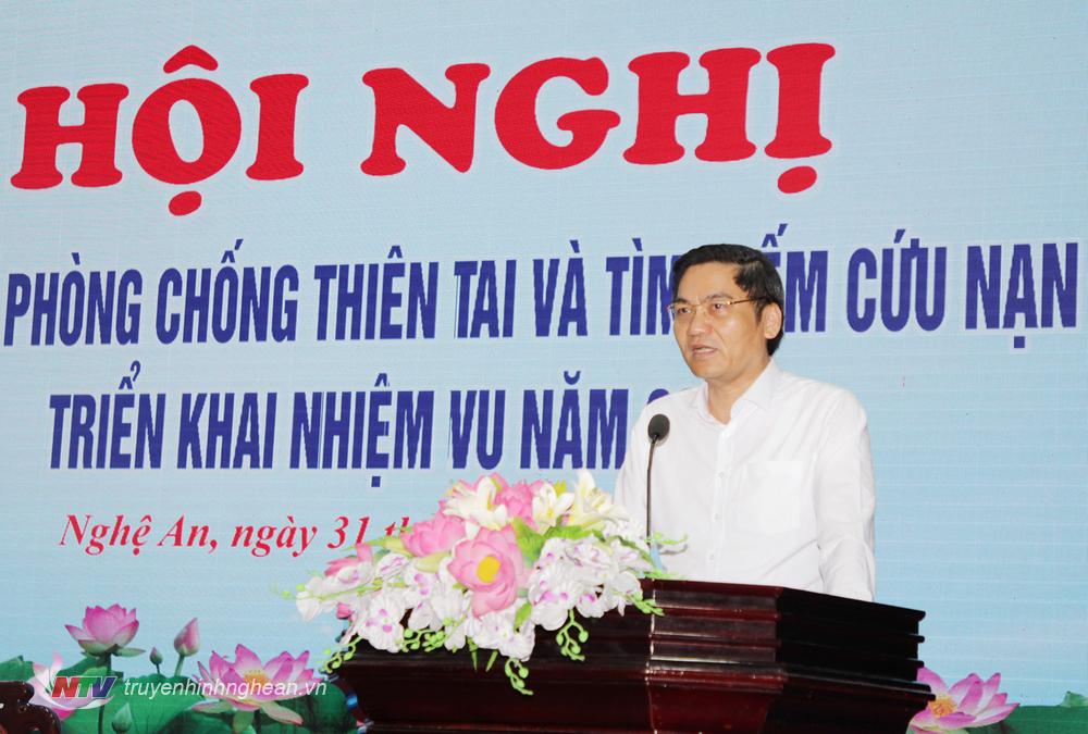 Phó Chủ tịch UBND tỉnh Hoàng Nghĩa Hiếu phát biểu tại hội nghị.