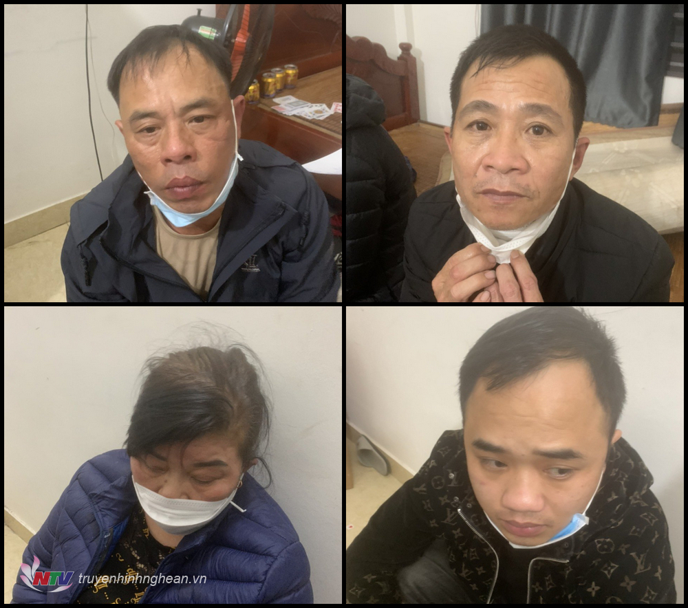 Các đối tượng đánh bạc tại nhà Nguyễn Văn Lợi bị cơ quan công an bắt giữ