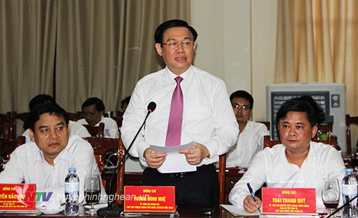 Phó Thủ tướng Vương Đình Huệ phát biểu tại buổi tọa đàm.