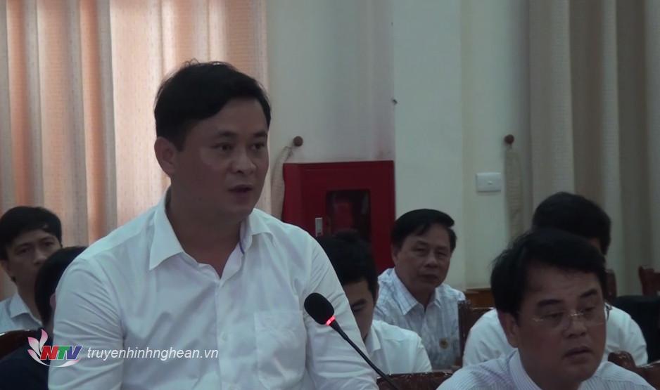 Chủ tịch UBND tỉnh Thái Thanh Quý phát biểu tại tọa đàm.