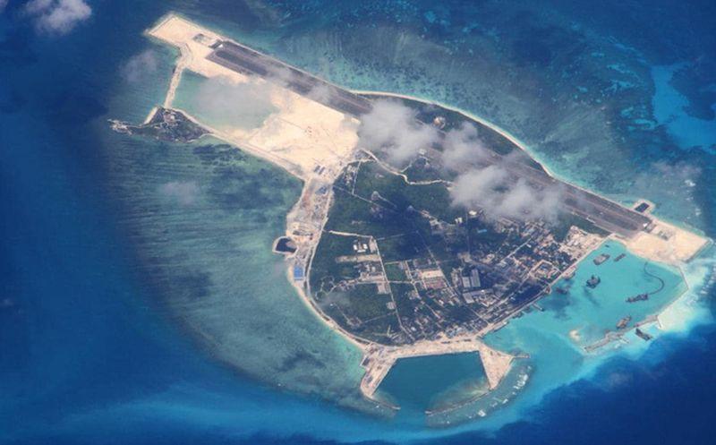 Các công trình phi pháp do Trung Quốc xây dựng trên đảo Phú Lâm, thuộc quần đảo Hoàng Sa của Việt Nam. Ảnh: CSIS.