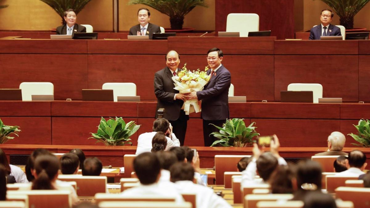Ông Nguyễn Xuân Phúc đã được miễn nhiệm chức vụ Thủ tướng Chính phủ và đề cử giữ chức Chủ tịch nước thay ông Nguyễn Phú Trọng