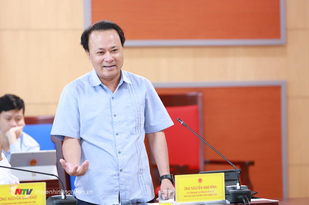 Phó Chủ tịch Thường trực HĐND tỉnh Nghệ An Nguyễn Nam Đình đề xuất nghiên cứu cách thức tổ chức phiên giải trình và chất vấn trong thời gian tới.