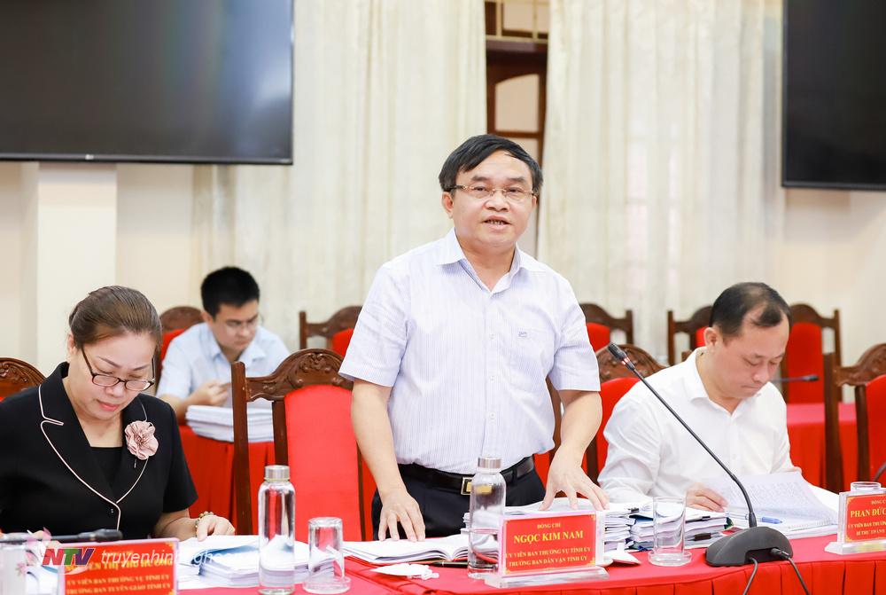 Đồng chí Ngọc Kim Nam - Ủy viên Ban Thường vụ, Trưởng ban Dân vận Tỉnh ủy phát biểu thảo luận tại cuộc làm việc. 