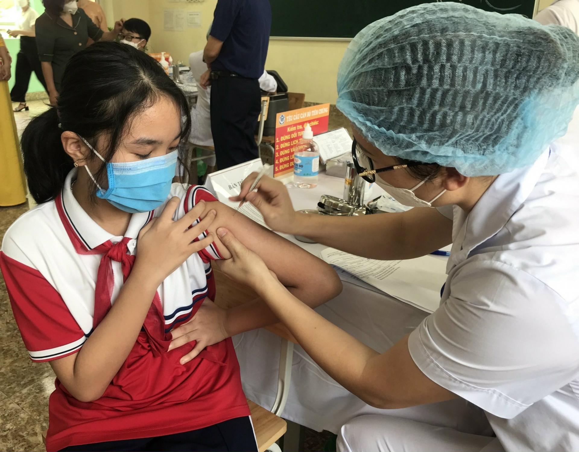 Tiêm vacine phòng COVID-19 cho trẻ từ 5 - dưới 12 tuổi tại Quảng Ninh 