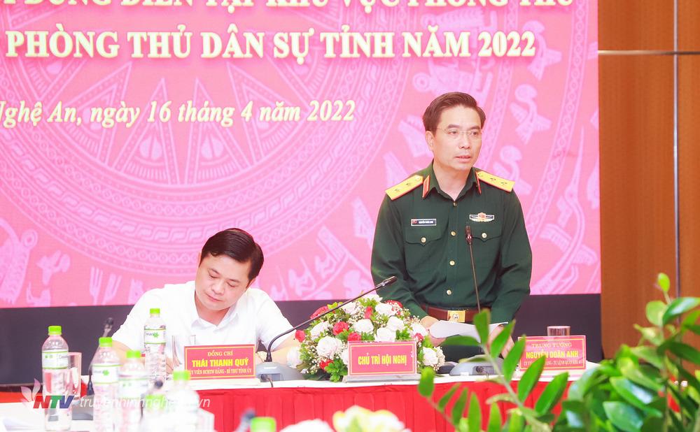 Trung tướng Nguyễn Doãn Anh - Ủy viên Ban Chấp hành Trung ương Đảng, Tư lệnh Quân khu 4, Trưởng ban Chỉ đạo diễn tập Quân khu phát biểu kết luận cuộc làm việc.