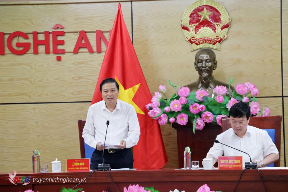 Đồng chí Lê Hồng Vinh - Ủy viên Ban Thường vụ Tỉnh ủy, Phó Chủ tịch Thường trực UBND tỉnh phát biểu tại cuộc làm việc. 