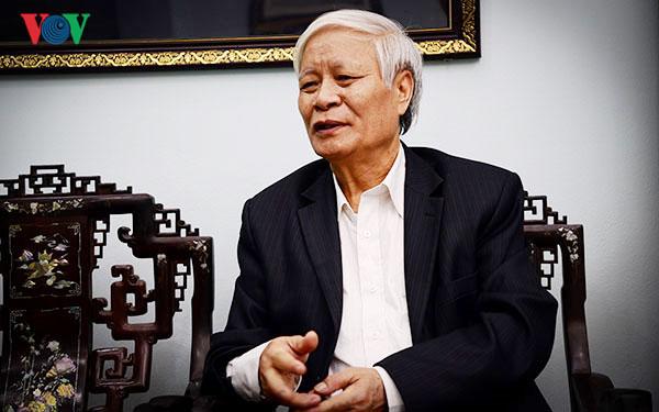 Ông Nguyễn Viết Chức, nguyên Phó chủ nhiệm Ủy ban văn hóa, giáo dục, thanh niên, thiếu niên và nhi đồng của Quốc hội.