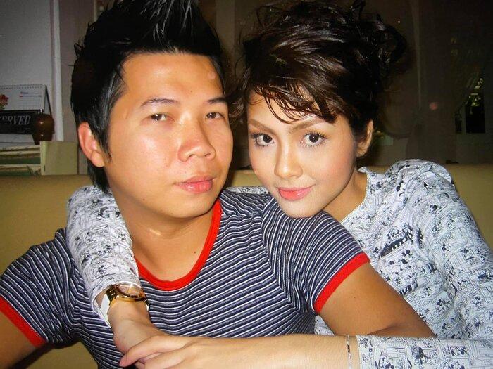 Hình ảnh Tăng Thanh Hà cùng người bạn makeup thân thiết của cô vào 17 năm trước khi đó nữ diễn viên vừa mới vào nghề