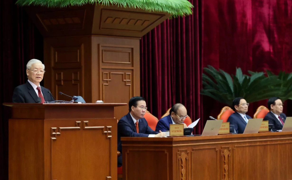 Tổng Bí thư Nguyễn Phú Trọng phát biểu tại Hội nghị Trung ương 5. 