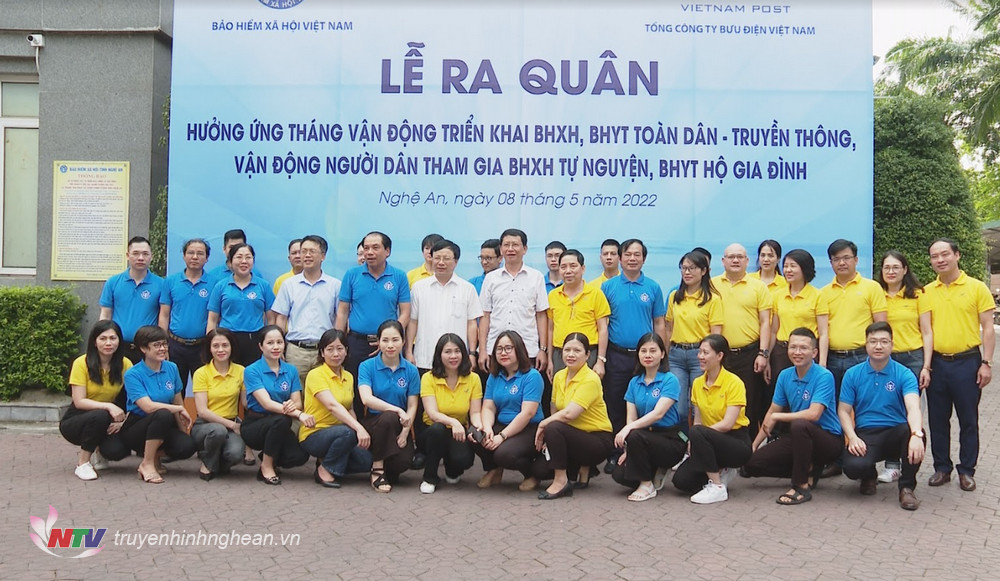 Nghệ An: Ra quân hưởng ứng tháng vận động triển khai BHXH, BHYT toàn dân