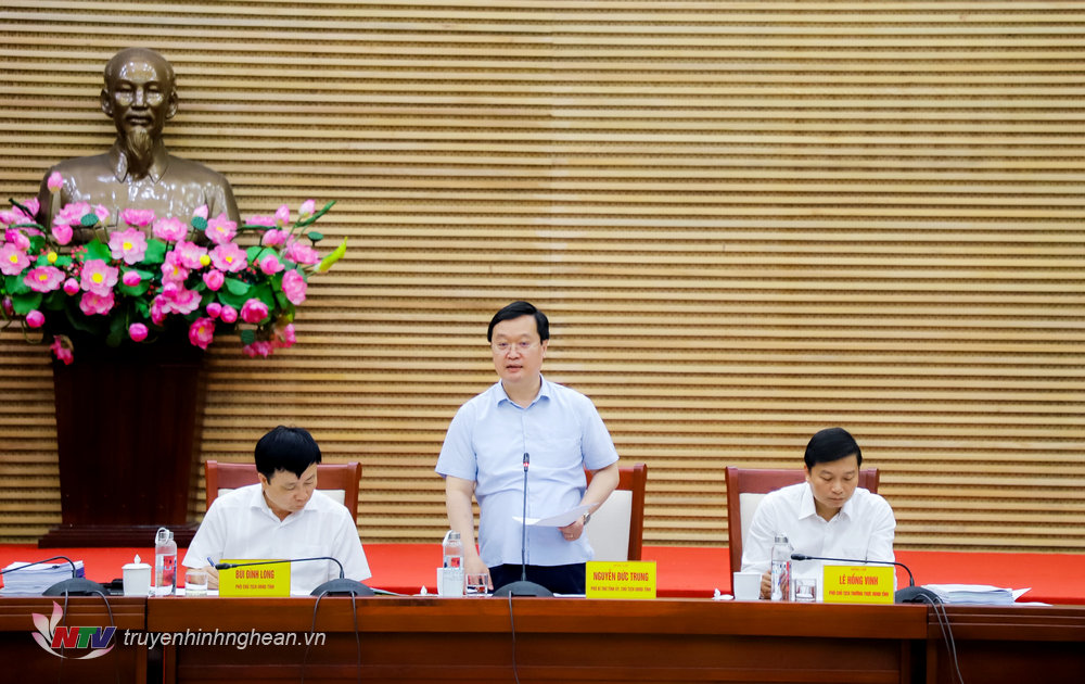 Đồng chí Nguyễn Đức Trung - Phó Bí thư Tỉnh ủy, Chủ tịch UBND tỉnh kết luận phiên họp.
