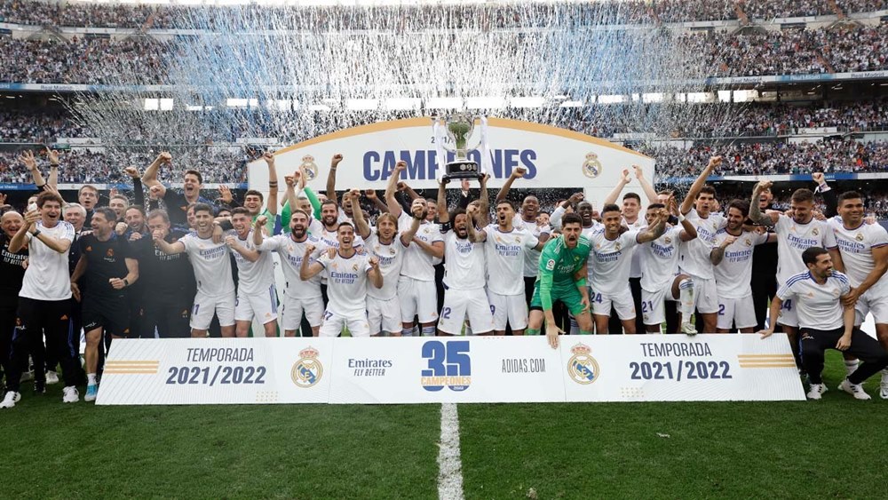Real Madrid diễu hành hoành tráng ăn mừng chức vô địch - Đài phát thanh và  truyền hình Nghệ An