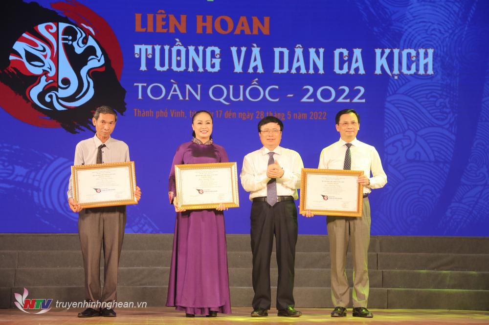 Trung tâm Nghệ thuật truyền thống Nghệ An đoạt HCV tại Liên hoan Tuồng và Dân ca kịch toàn quốc
