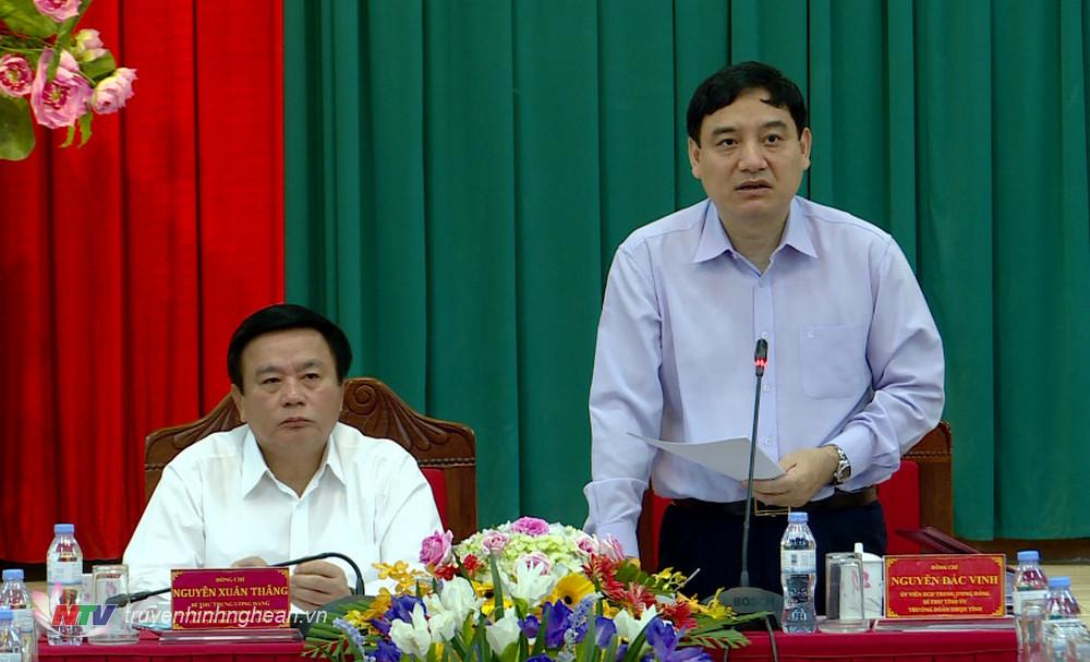 Bí thư Tỉnh ủy Nguyễn Đắc Vinh phát biểu tại buổi làm việc.