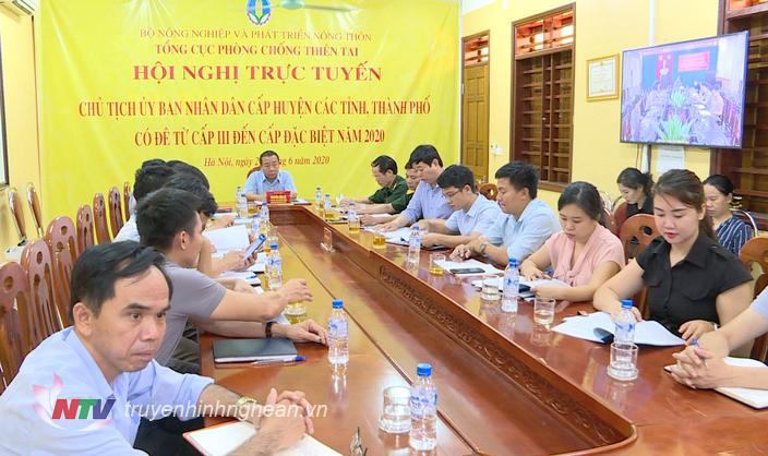 Toàn cảnh hội nghị trực tuyến tại điểm cầu Nghệ An. Giám đốc Sở Nông nghiệp và PTNT Nguyễn Văn Đệ chủ trì tại điểm cầu này.