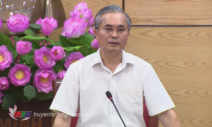 Phó Chủ tịch UBND tỉnh Lê Ngọc Hoa phát biểu tại cuộc họp.