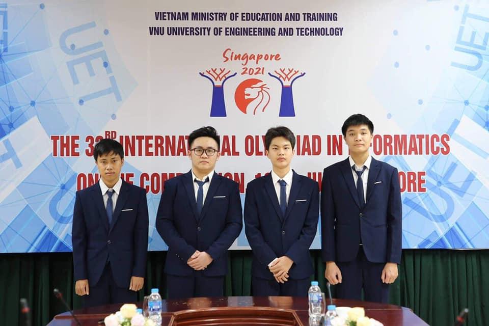 Nghệ An: 2 học sinh đạt Huy chương Bạc Olympic Tin học Quốc tế 2021