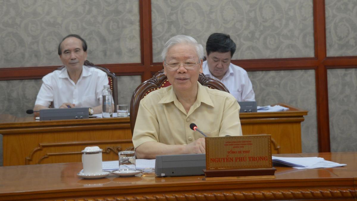 Tổng Bí thư Nguyễn Phú Trọng phát biểu kết luận phiên họp.