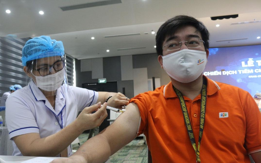 TP Hồ Chí Minh bắt đầu chiến dịch tiêm 786.000 liều vaccine Covid-19 lớn nhất từ trước đến nay