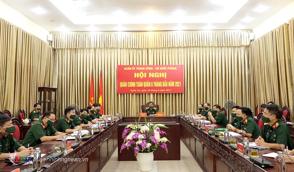 Đại tá Nguyễn Ngọc Hà, Ủy viên BTV Tỉnh ủy – Chỉ huy trưởng Bộ CHQS tỉnh chủ trì tại điểm cầu Nghệ An. 