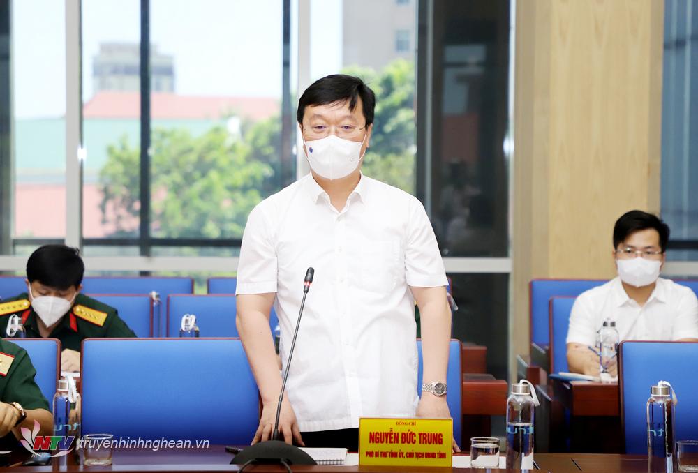 Chủ tịch UBND tỉnh Nguyễn Đức Trung phát biểu tại cuộc làm việc.