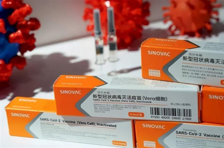 Sinovac là vaccine thứ hai của Trung Quốc được WHO cấp phép sử dụng khẩn cấp. (Ảnh: Reuters)