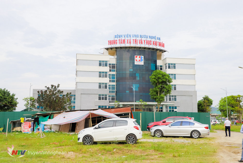 Dự án xây dựng Bệnh viện Ung bướu Nghệ An (giai đoạn 2) có quy mô 1.000 giường bệnh, với tổng mức đầu tư dự án 1.259 tỷ đồng. 