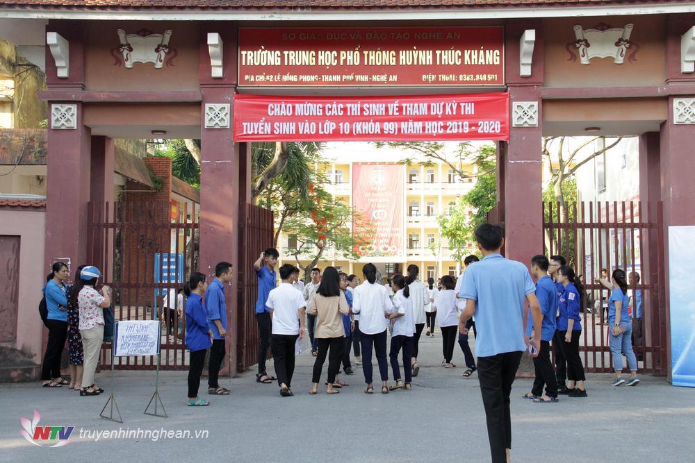 TP Vinh có gần 4.100 thí sinh tham dự kỳ thi tuyển sinh lớp 10