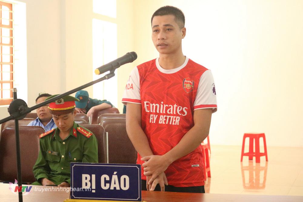 Bị cáo Mạc Văn Môn, sinh 1992, trú bản Hòa Lý, xã Mỹ Lý, huyện Kỳ Sơn, 3 lần bị khỏi tố với cùng tội danh tàng trữ trái phép chất ma túy.