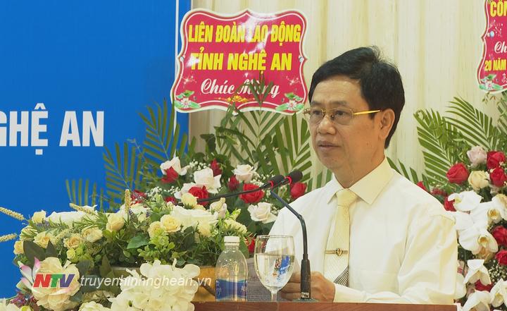 Phó Bí thư Thường trực Tỉnh ủy Nguyễn Xuân Sơn phát biểu tại buổi tọa đàm.