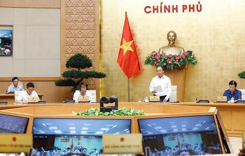 Thủ tướng Nguyễn Xuân Phúc chủ trì phiên họp của Thường trực Chính phủ với các địa phương, bộ ngành về công tác phòng, chống Covid-19.