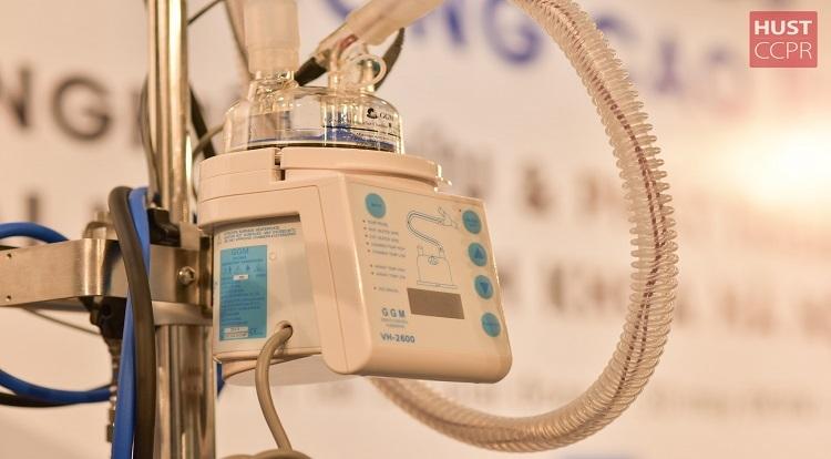 30 máy oxy dòng cao BKVM-HF1 được chuyển tới tâm dịch TP HCM, Bắc Giang. Ảnh: HUST.