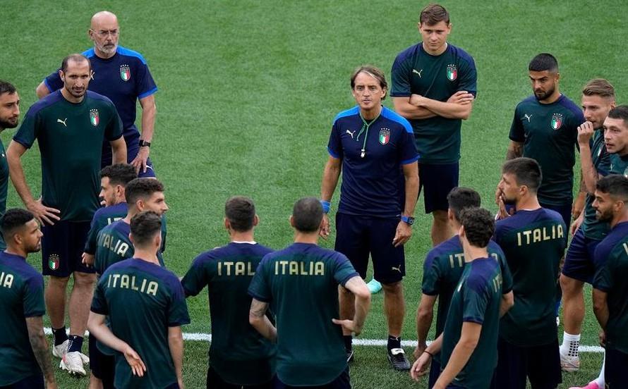 Đội tuyển Italia đang tập luyện ở Florence trước thềm chung kết EURO 2020