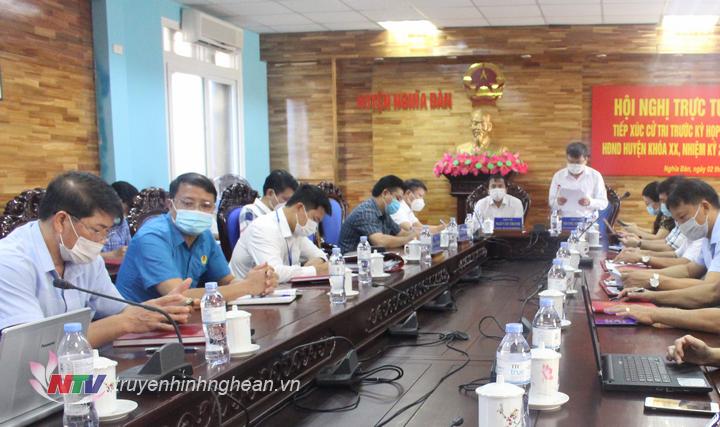 Lần đầu tiên huyện Nghĩa Đàn tổ chức hội nghị trực tuyến tiếp xúc cử tri.