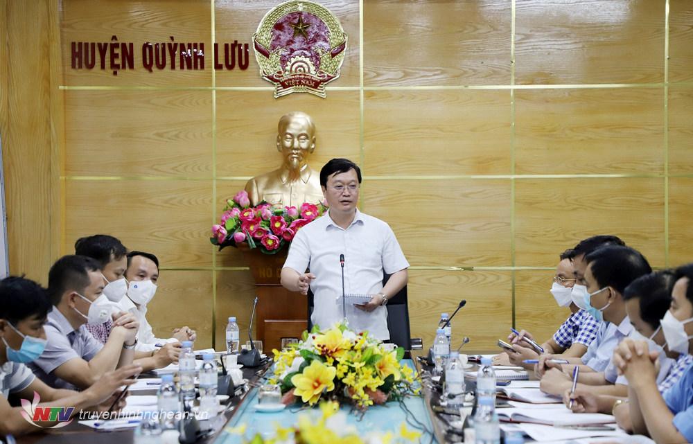 Chủ tịch UBND tỉnh Nguyễn Đức Trung phát biểu kết luận tại cuộc họp.