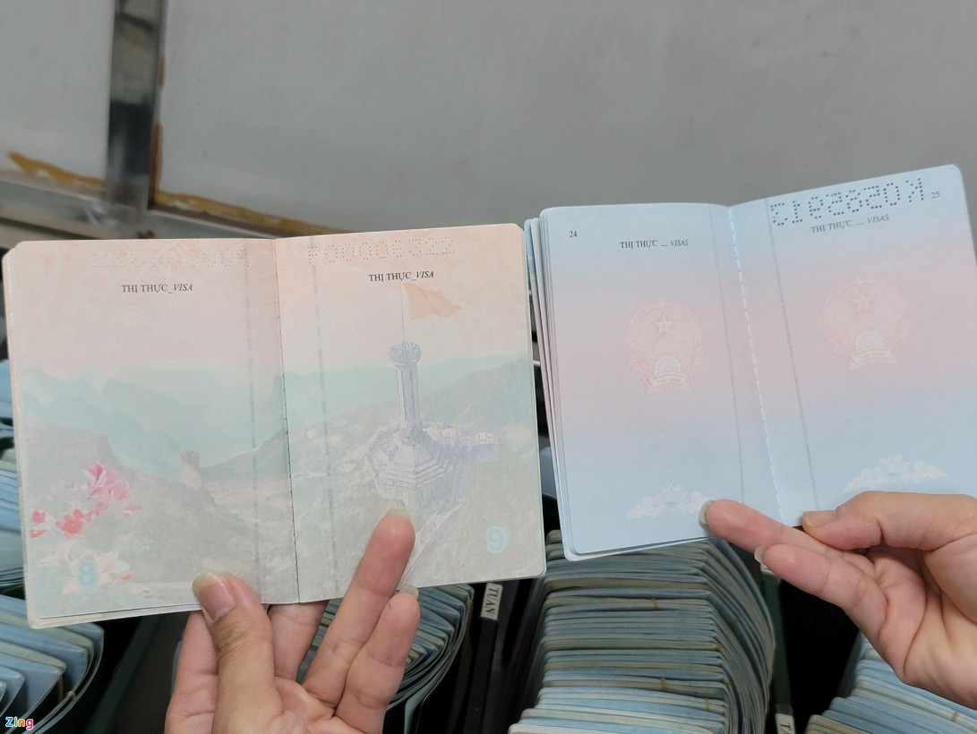 Mỗi khi bạn cầm trên tay hình ảnh hộ chiếu mới, bạn sẽ cảm thấy thế giới rộng lớn và đầy hứa hẹn đang chờ đón bạn. Hình ảnh hộ chiếu mới với đầy đủ thông tin và hình ảnh chân thực về các địa điểm du lịch nổi tiếng sẽ khiến bạn không muốn bỏ lỡ bất kỳ hành trình nào!