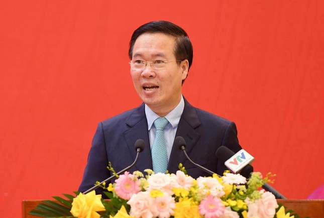 Thay mặt Bộ Chính trị, Thường trực Ban Bí thư Võ Văn Thưởng ký ban hành Kết luận số 40