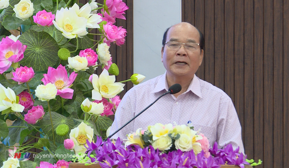 Chủ tịch Hội Bảo trợ người khuyết tật và trẻ mồ côi tỉnh Nguyễn Thanh Hải phát biểu tại hội nghị.