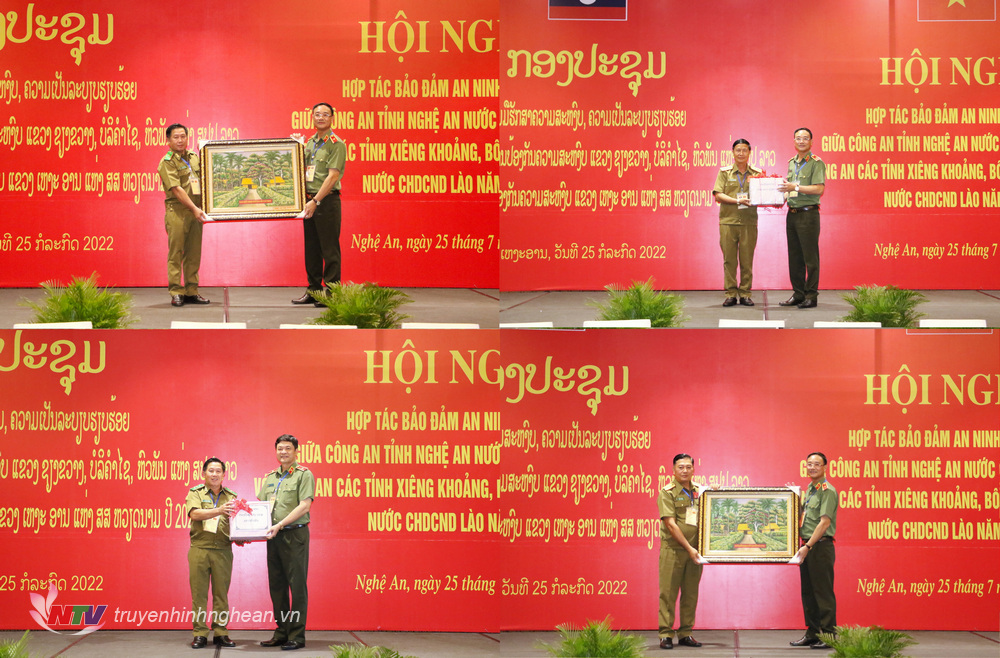 Đại diện Công an các tỉnh tặng quà, chia sẻ tình cảm tốt đẹp, khẳng định tình đoàn kết đặc biệt và sự hợp tác toàn diện giữa Công an Nghệ An với 3 tỉnh nước bạn Lào